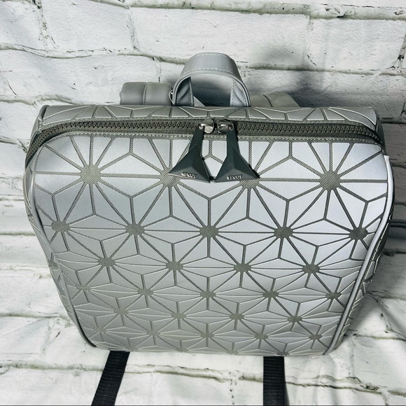 Disney Parks 2021 Epcot Spaceship Earth Light Collection Backpack Bag NWT - Picture 4 of 8